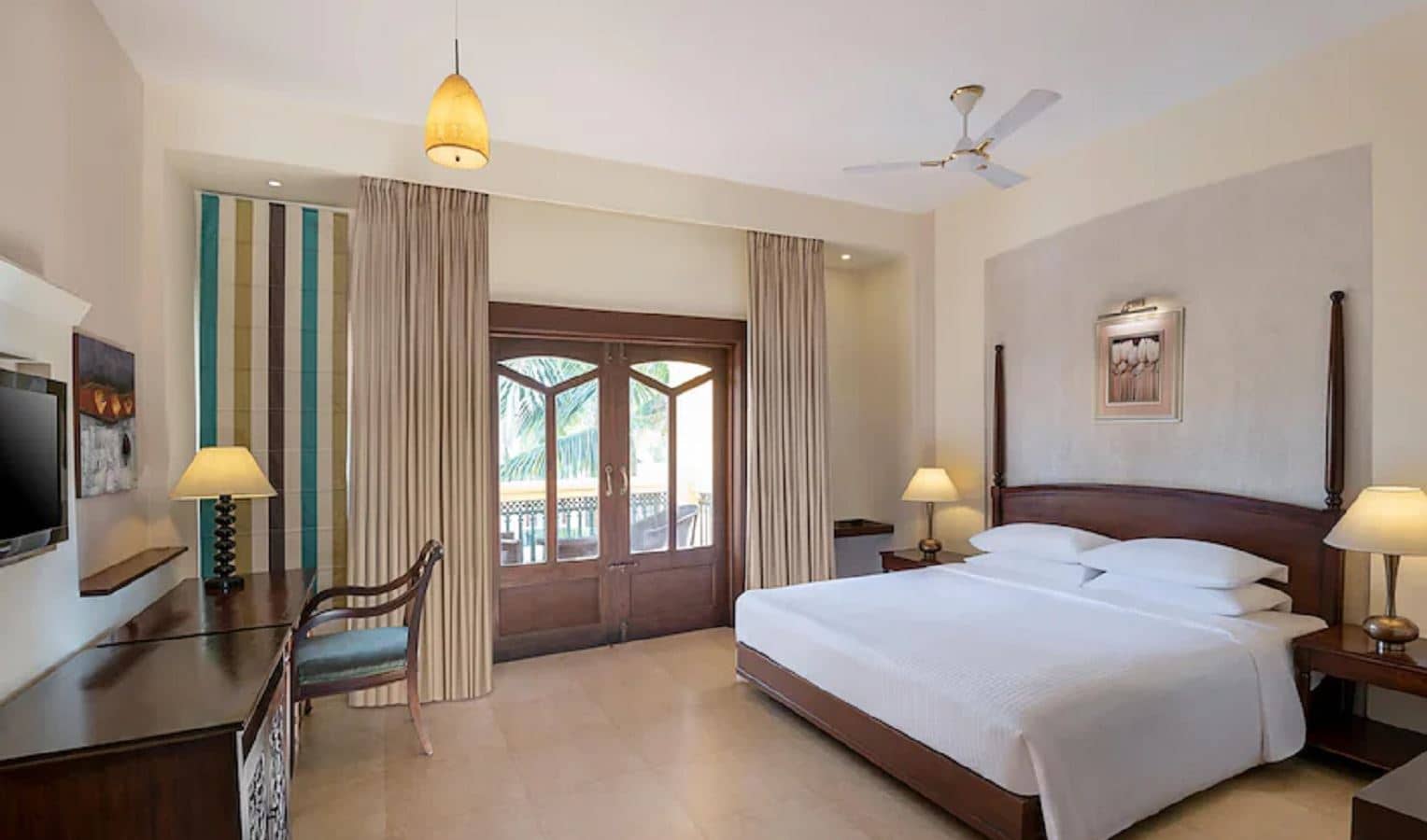 rooms-superior-garden-view-with-balcony