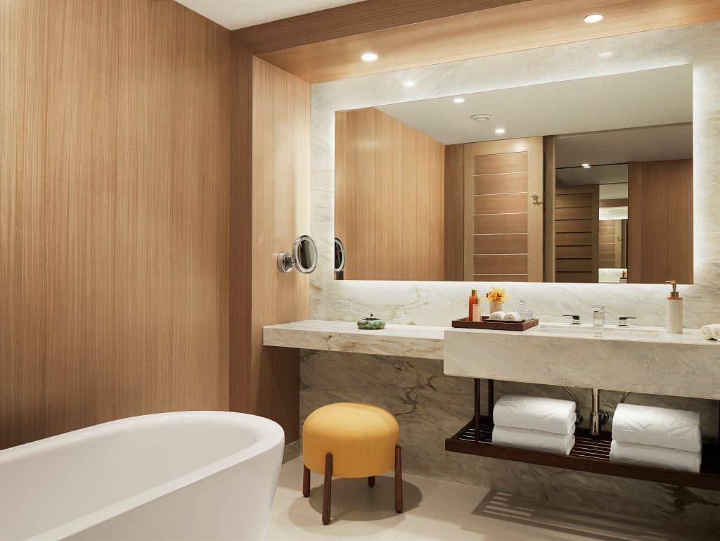 rooms-luxury-sea-view-room
