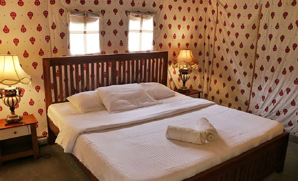 rooms-beach-tents