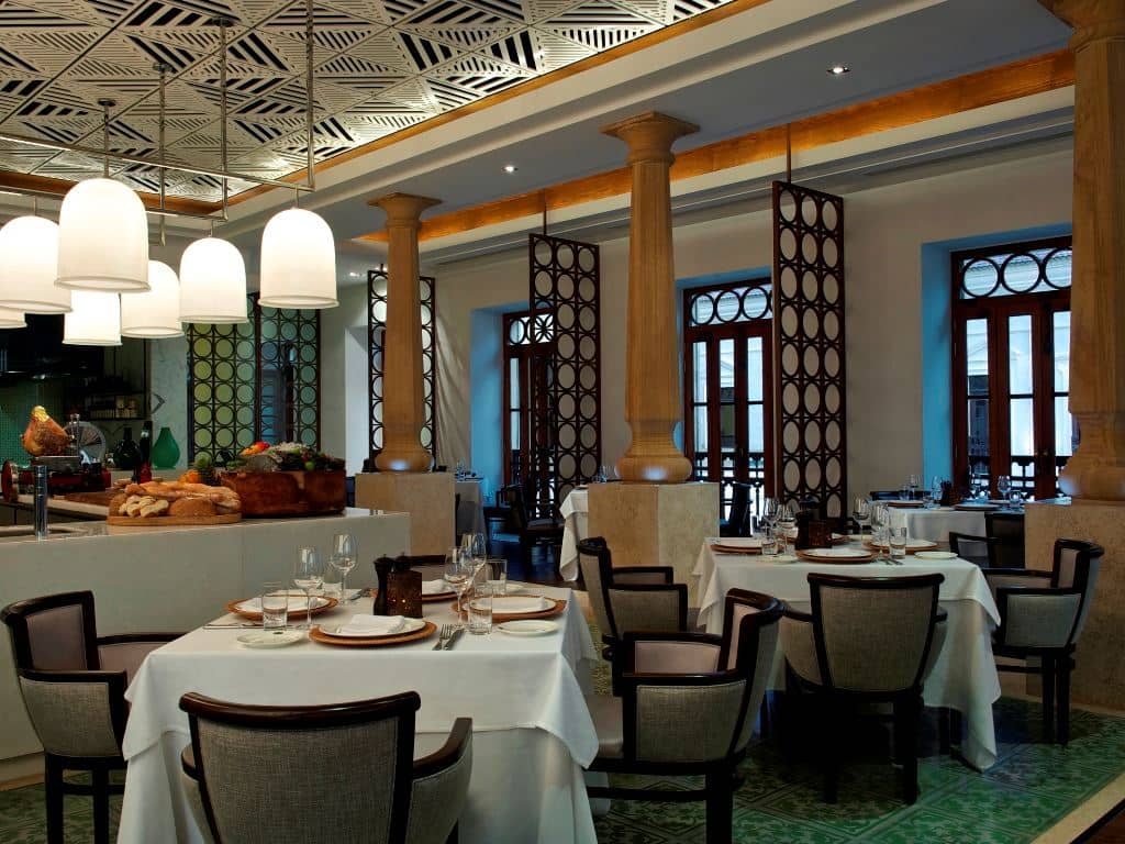 restaurants-the-verandah