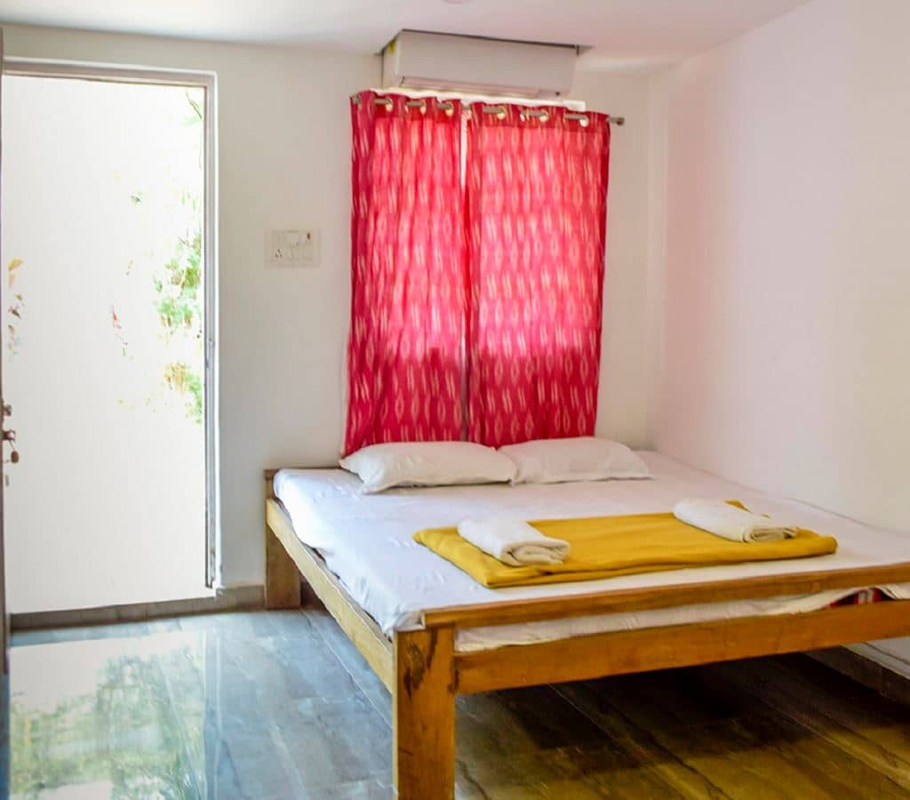 rooms-deluxe-room