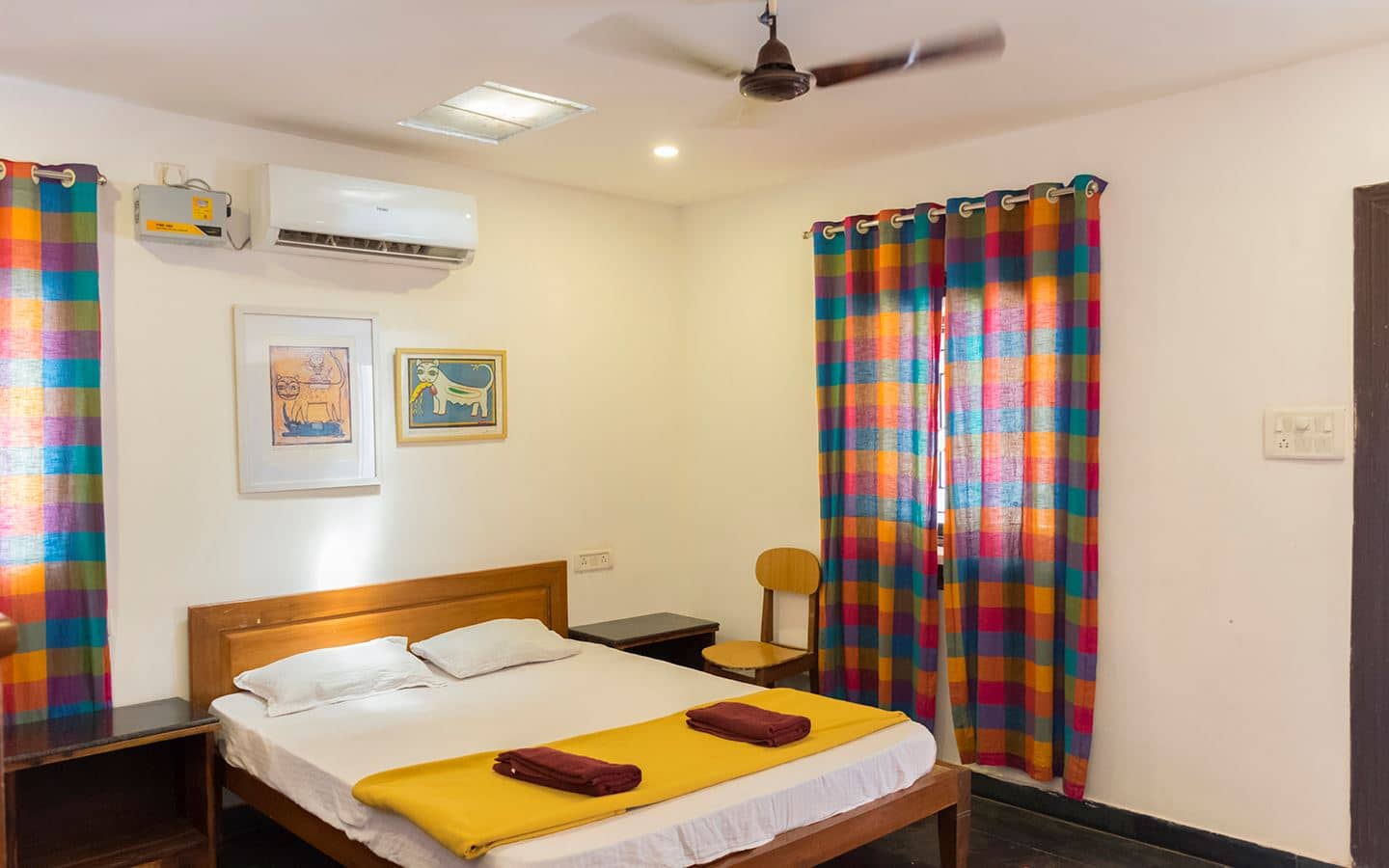 rooms-deluxe-room