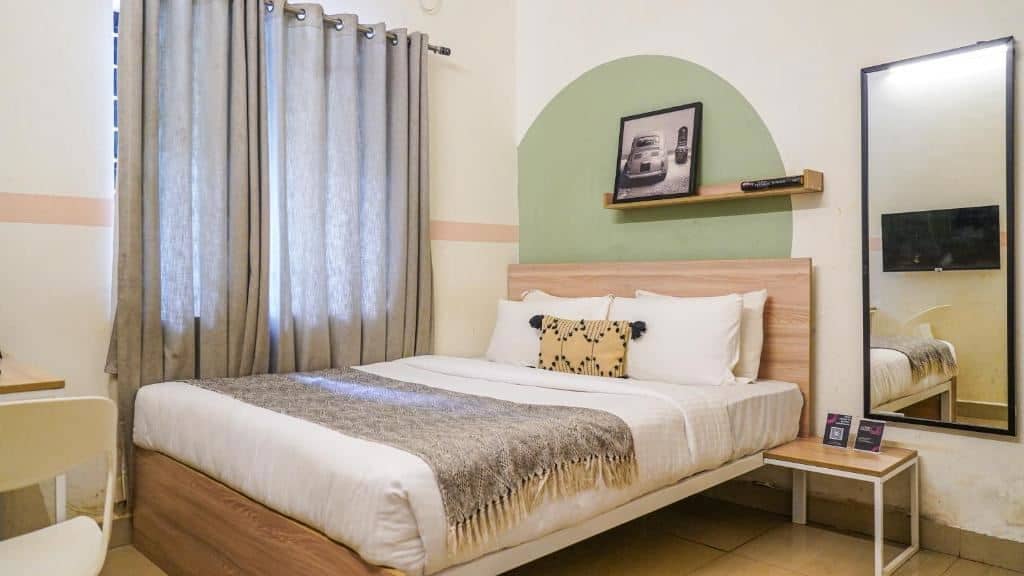 rooms-standard-room