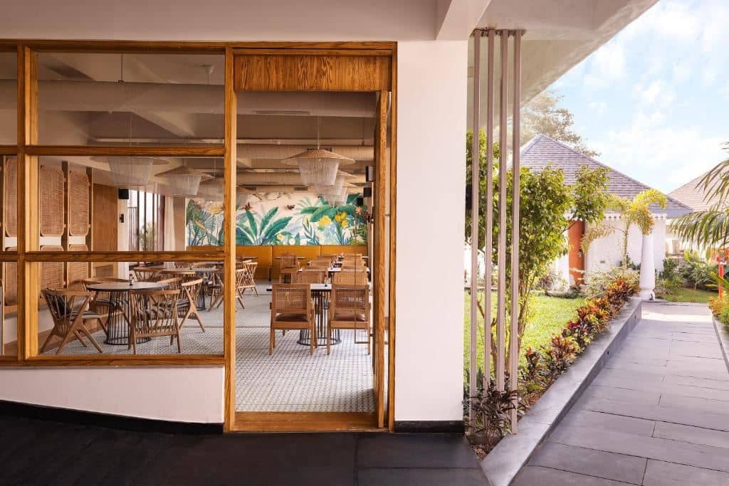 restaurants-restaurants