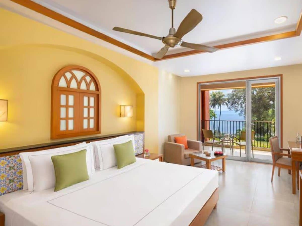 rooms-luxury-room