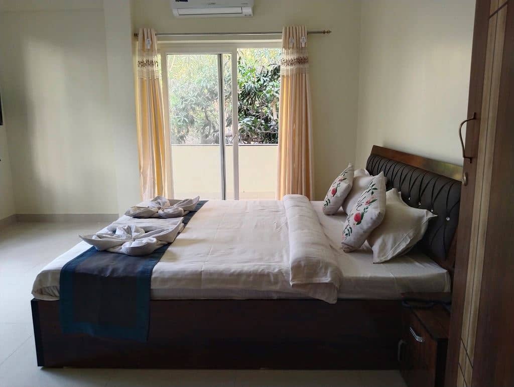 rooms-standard-ac-room