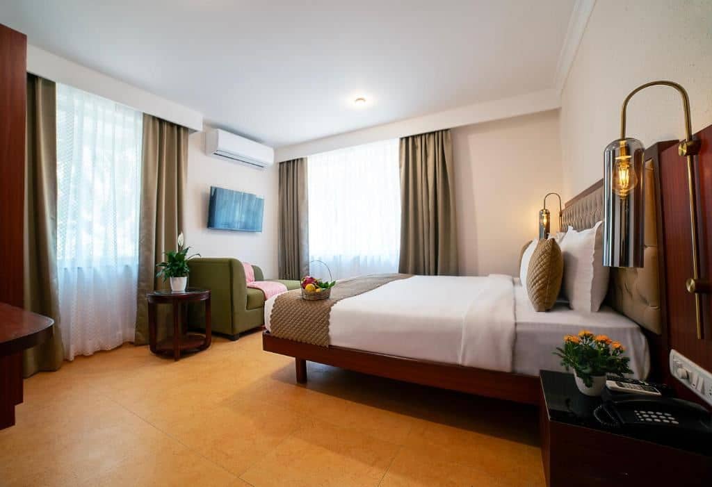 rooms-suite-room