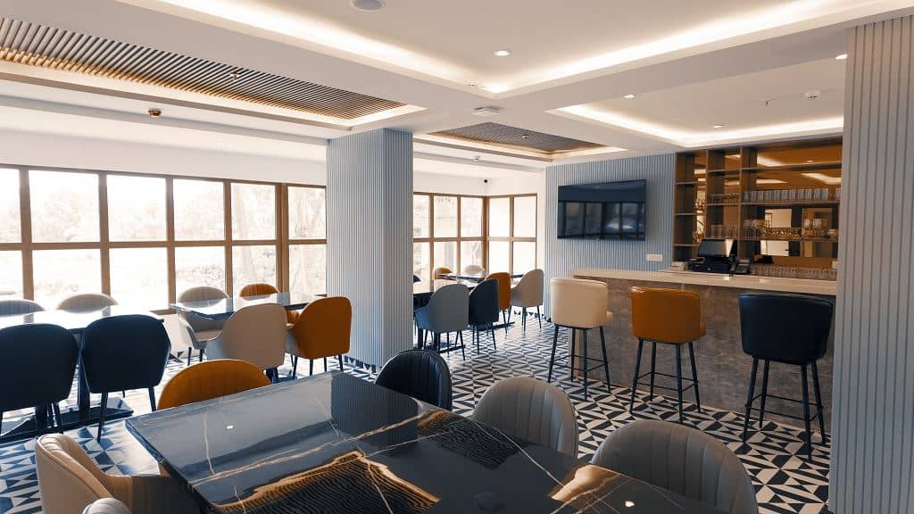 restaurants-restaurants