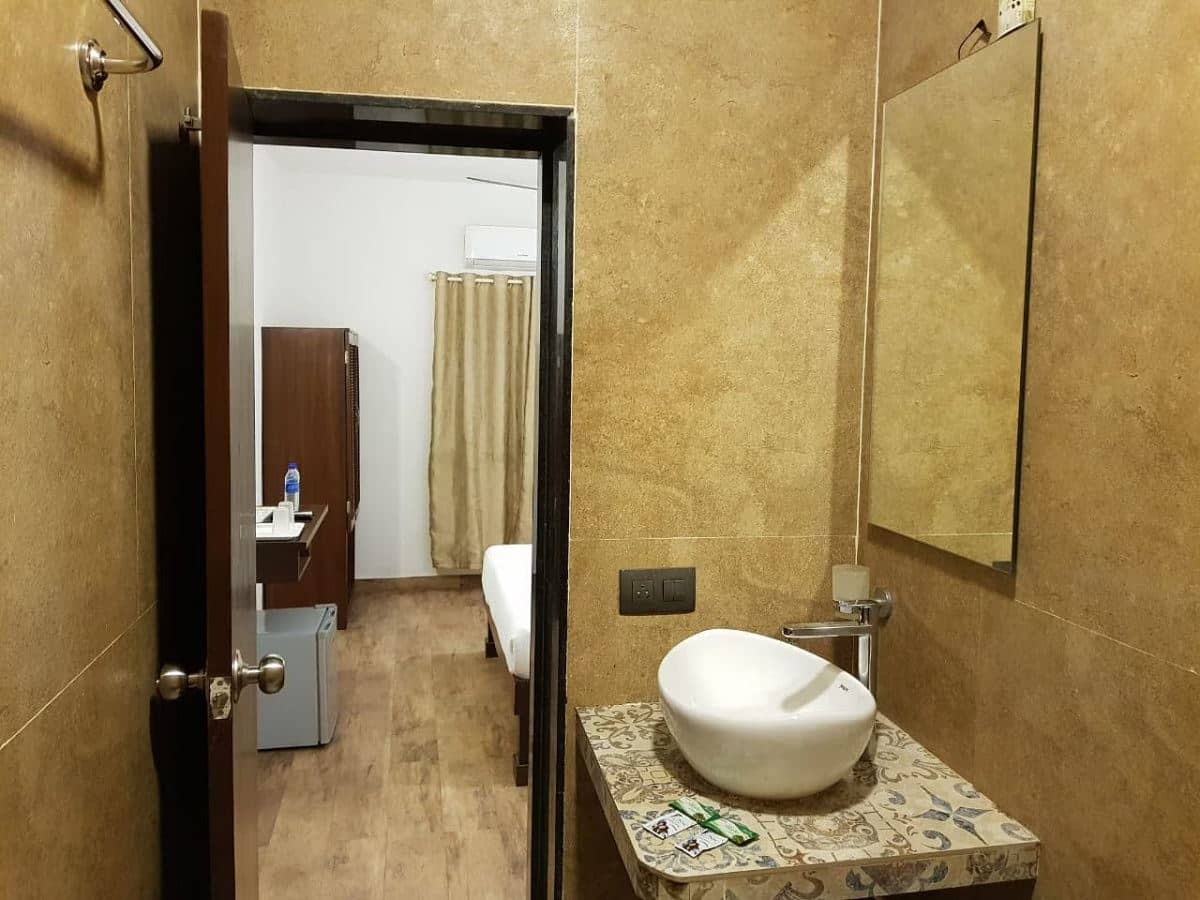 rooms-deluxe-ac