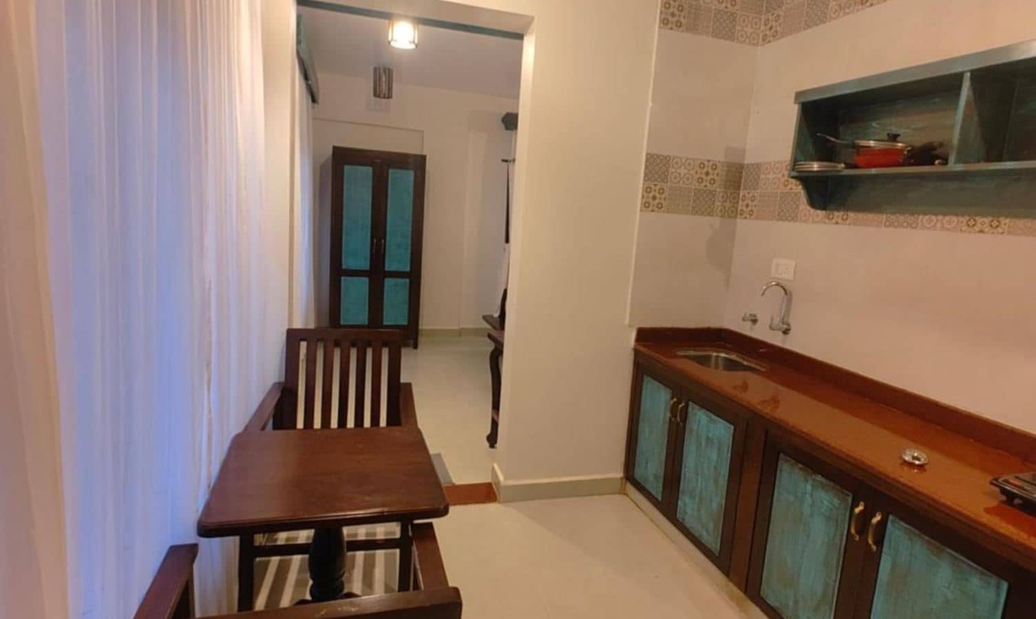 rooms-suite-with-kitchen