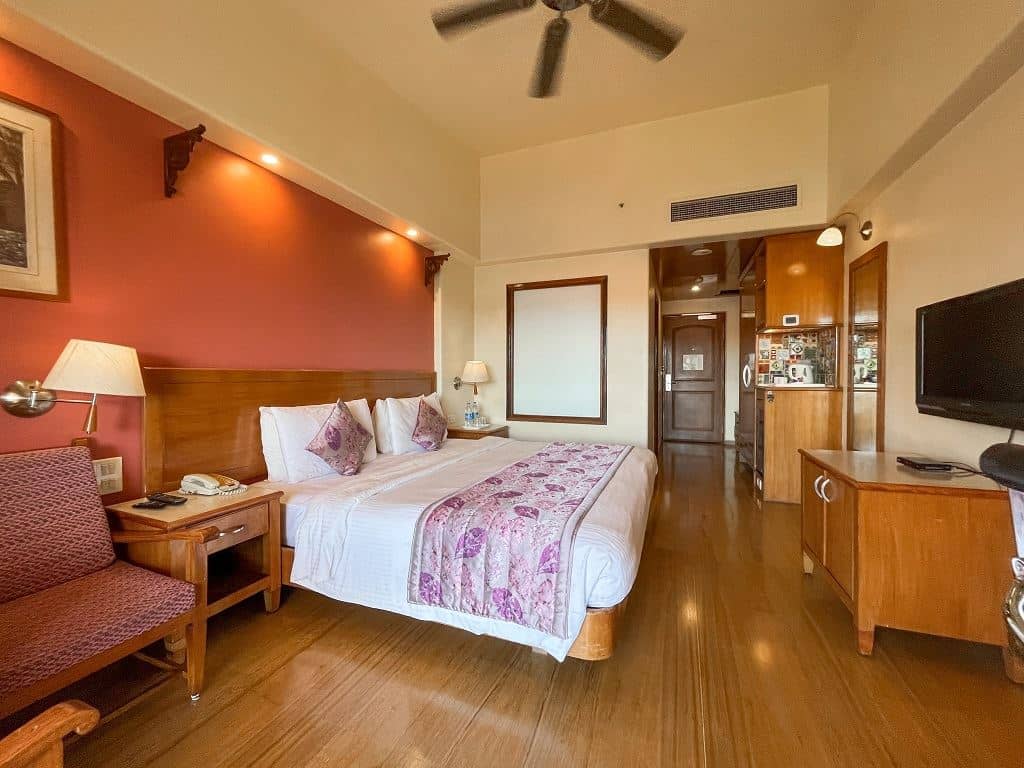 rooms-deluxe-room