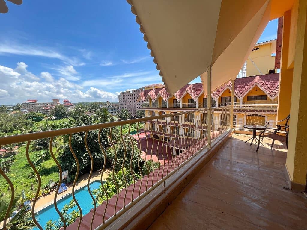 rooms-luxury-room