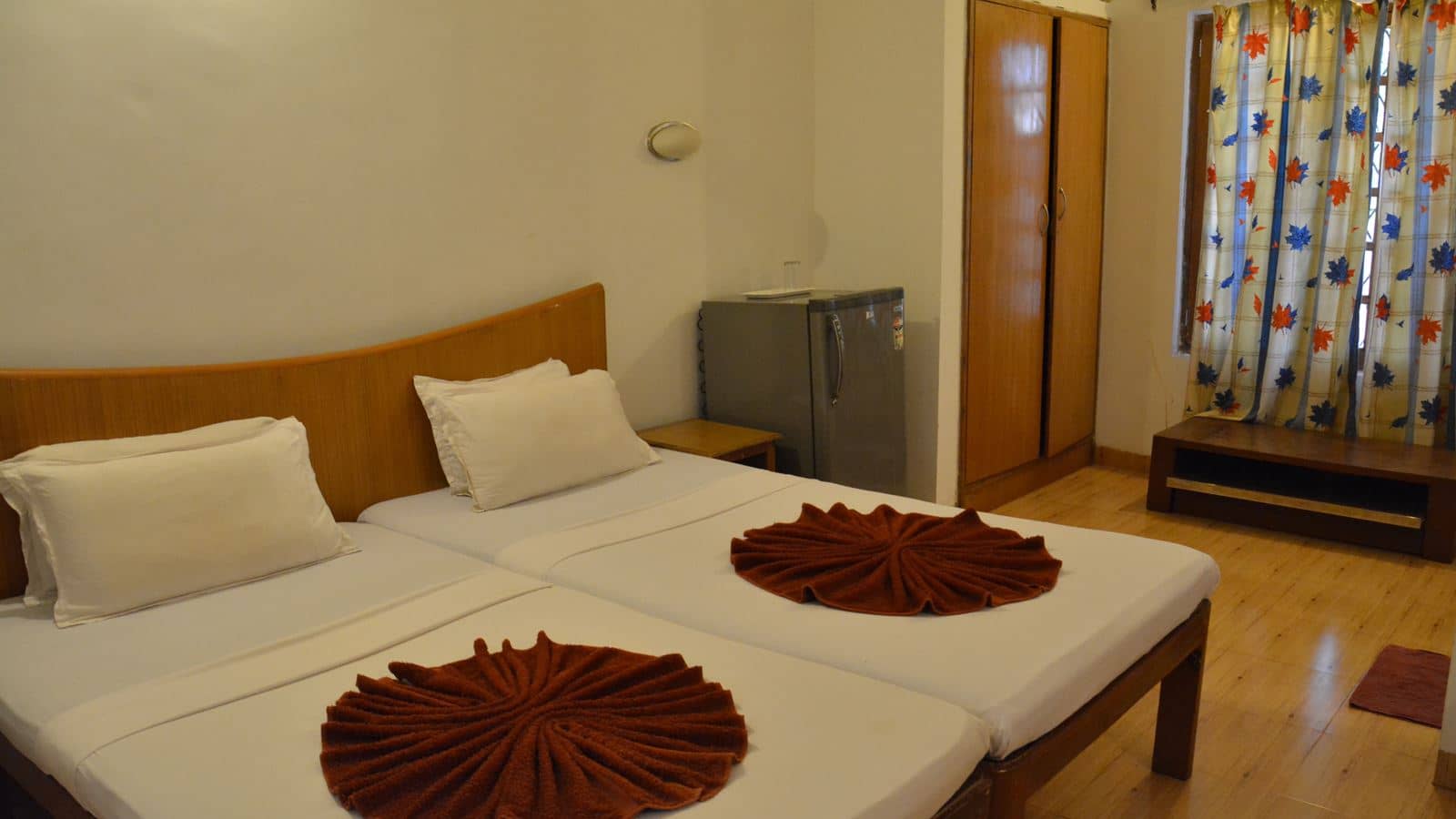 rooms-standard-ac-room