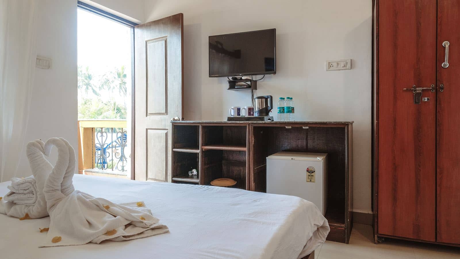 rooms-deluxe-ac