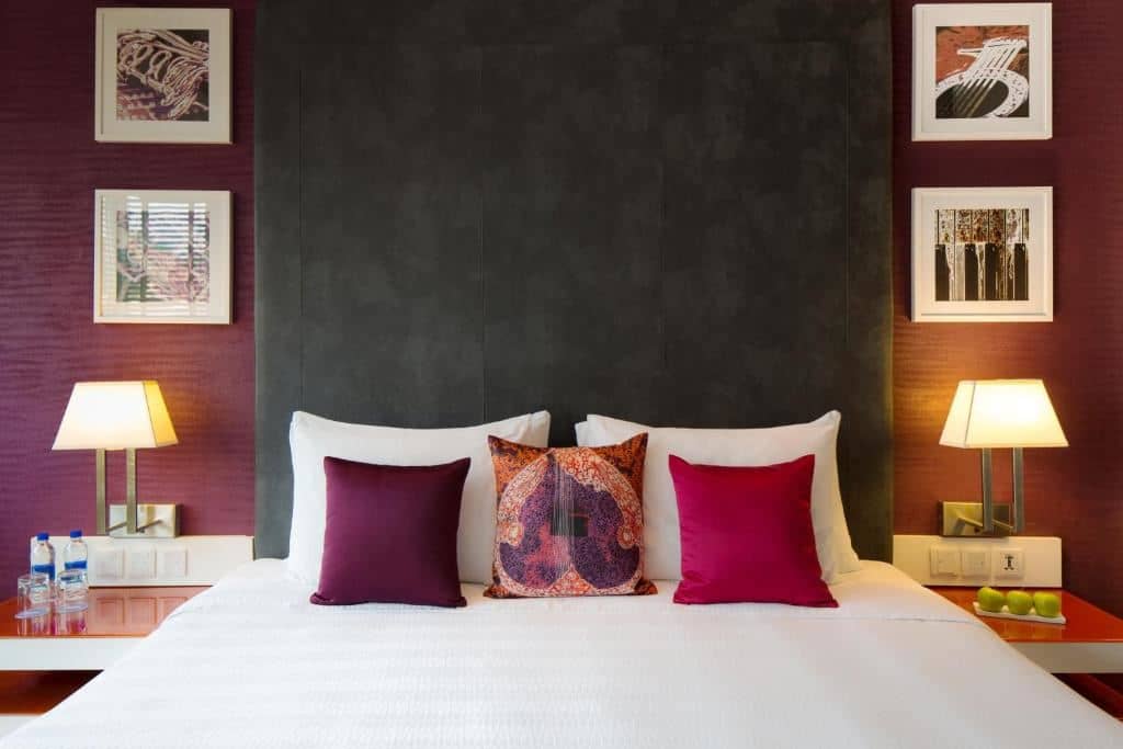 rooms-rock-suite