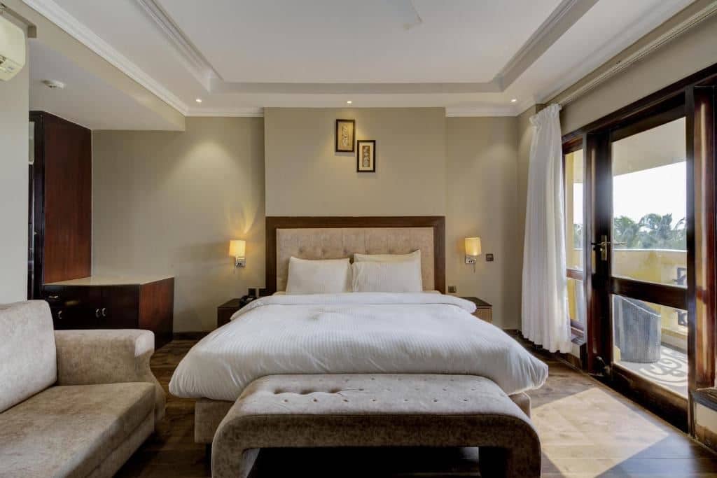 rooms-deluxe-rooms
