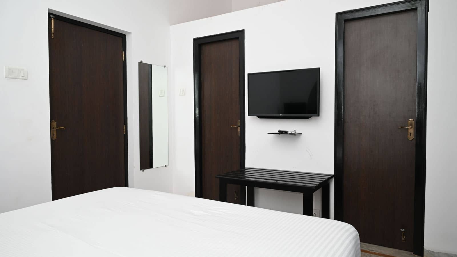 rooms-3-bedroom-deluxe-villa