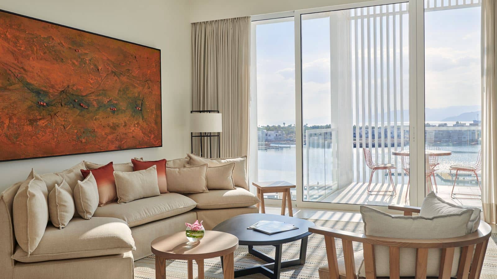 rooms-regency-club-room