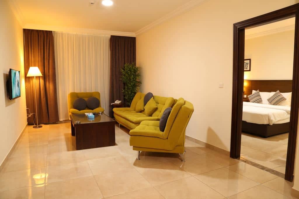rooms-family-room