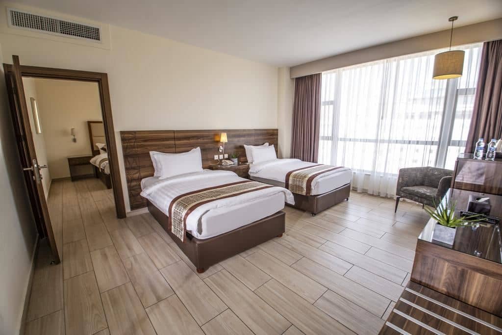 rooms-family-room