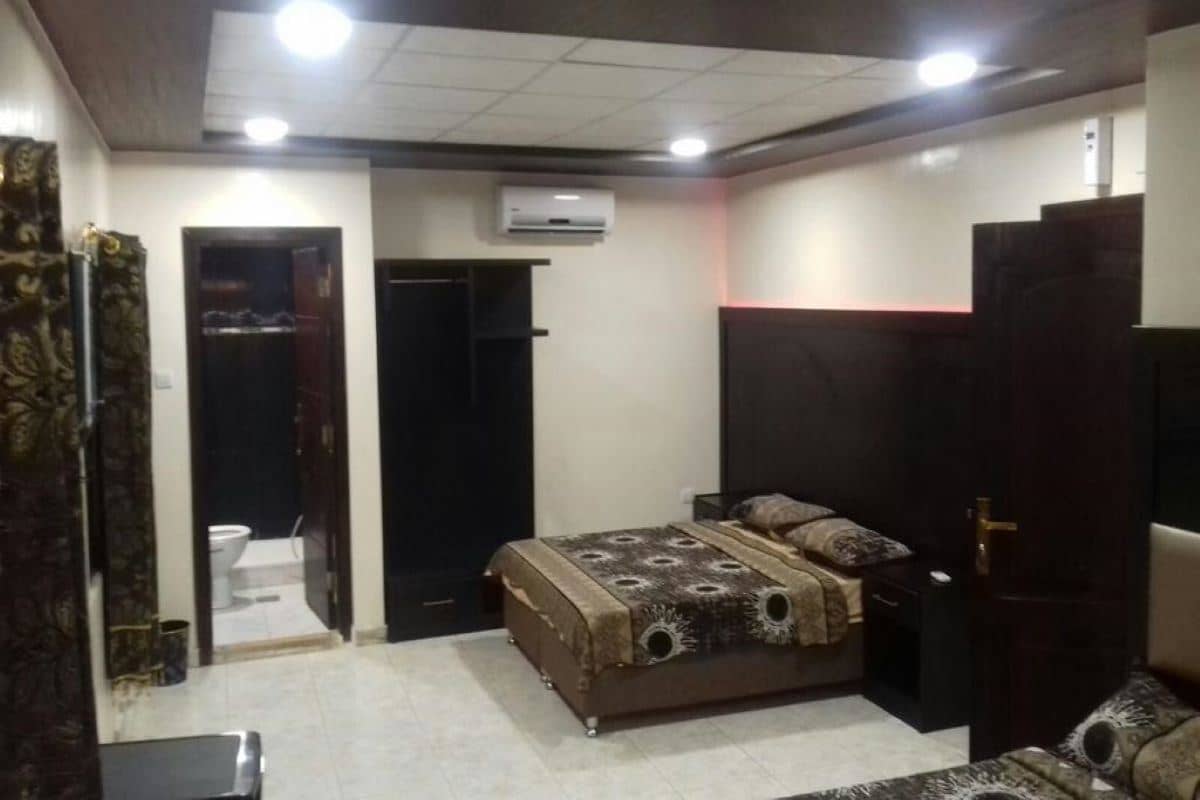 rooms-standard-room
