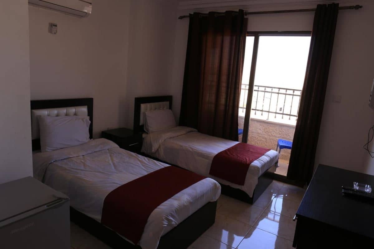 rooms-standard-room