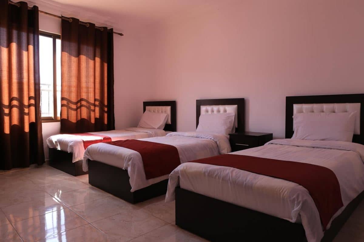 rooms-standard-room