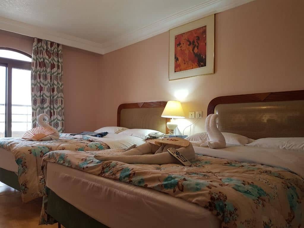 rooms-standard-room