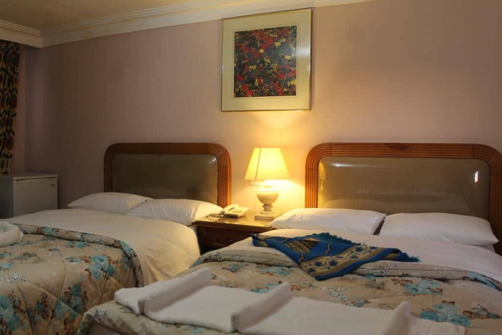 rooms-standard-room