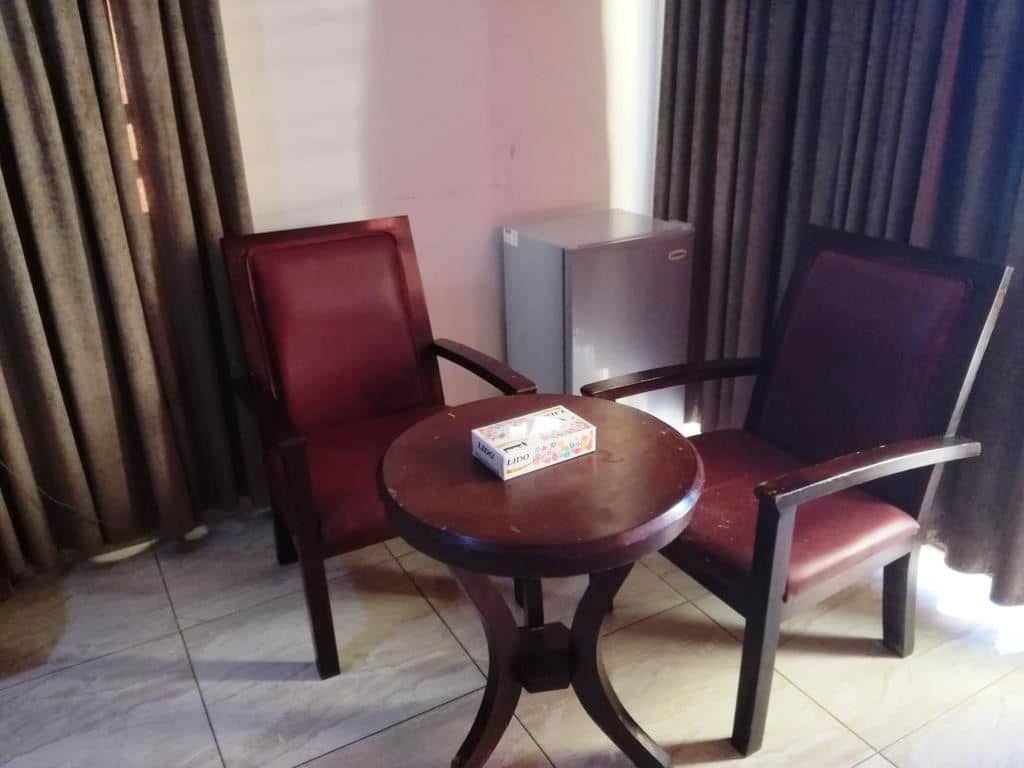 rooms-standard-room