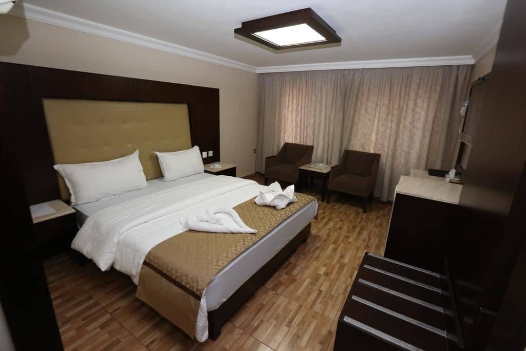 rooms-standard-room