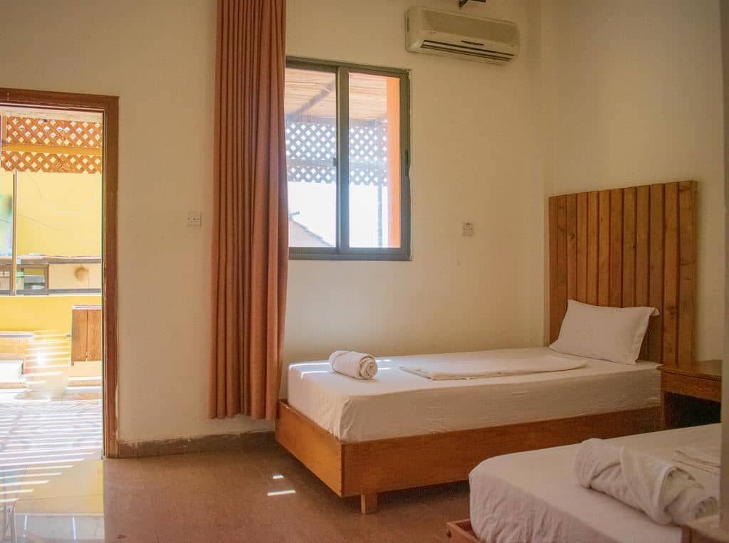 rooms-standard-room