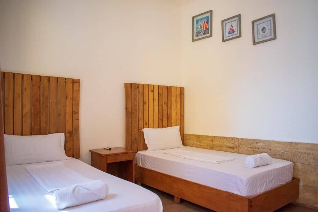 rooms-standard-room