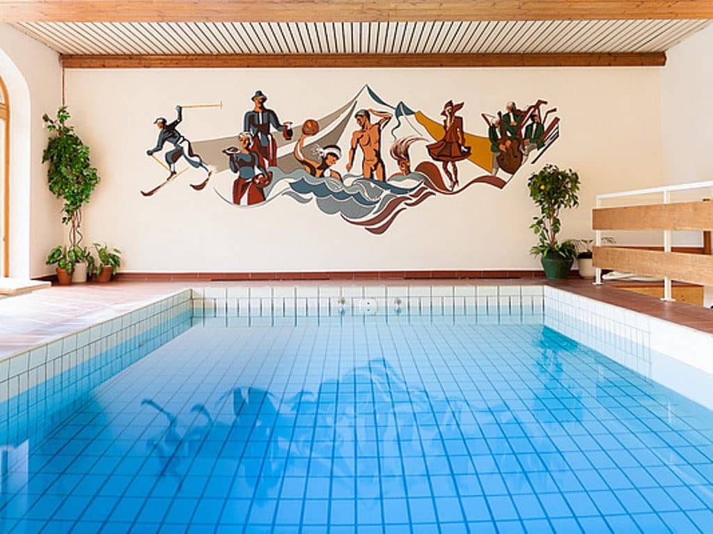 pools-indoor-pool