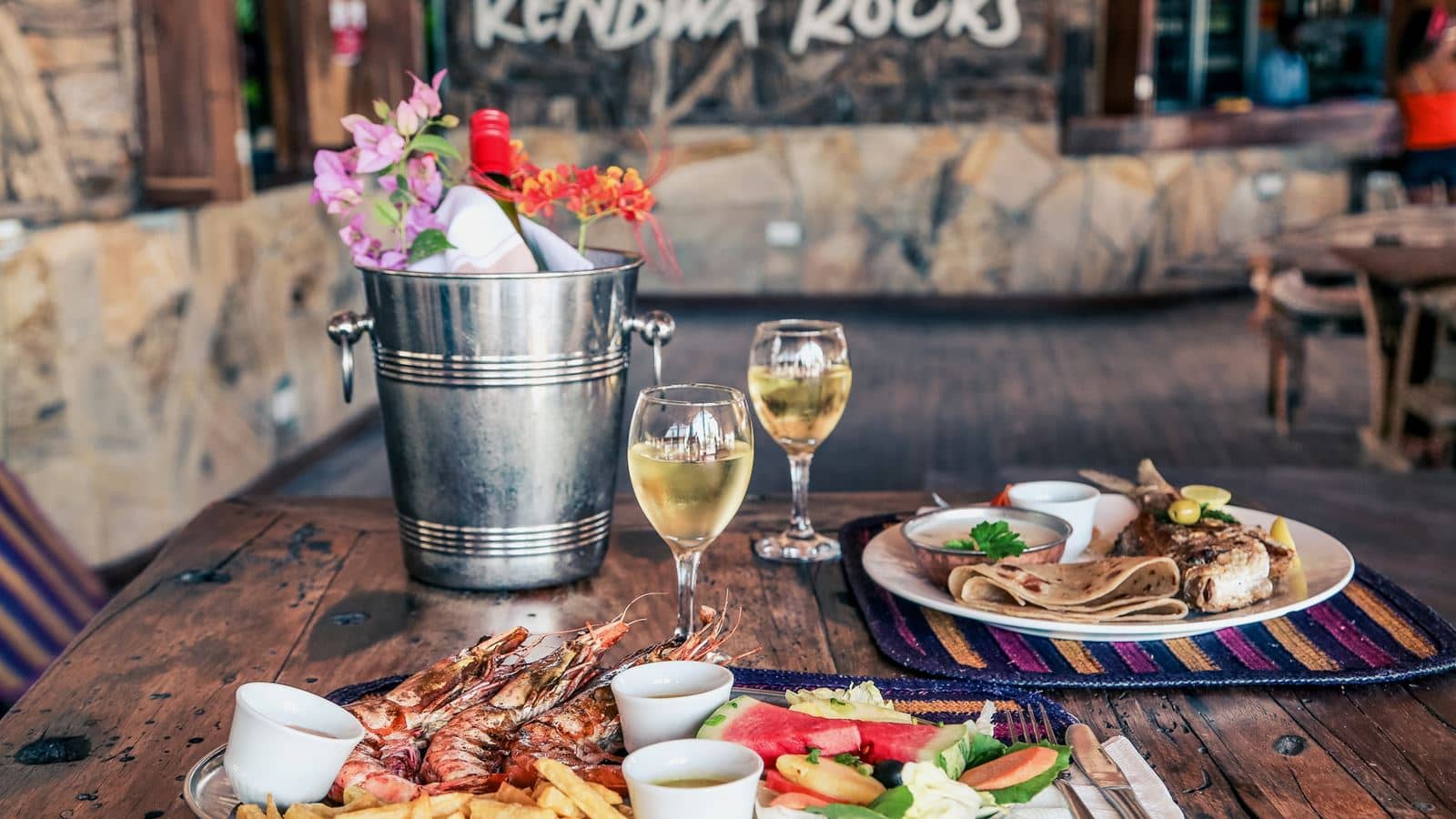 restaurants-restaurants
