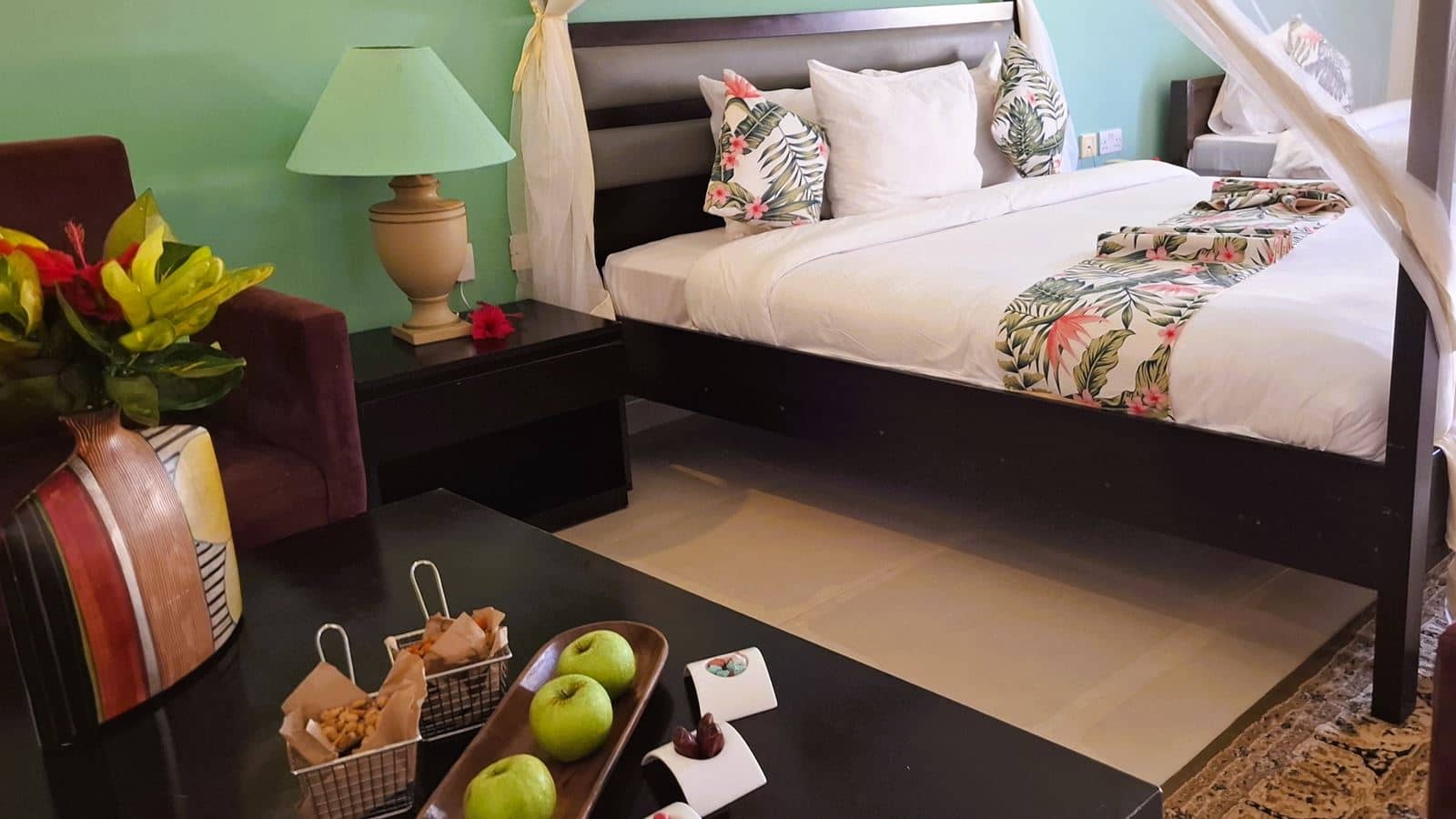 rooms-standard-garden-room