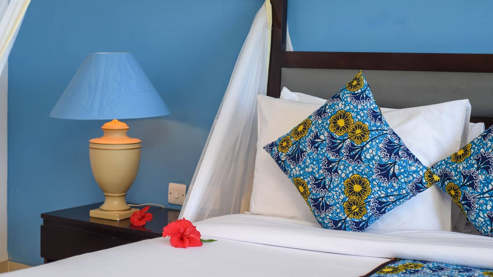 rooms-deluxe-ocean-room