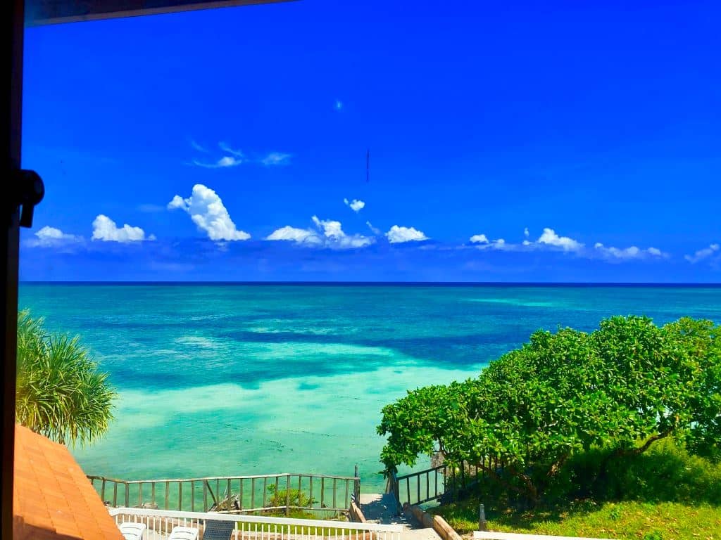 rooms-deluxe-ocean-suite
