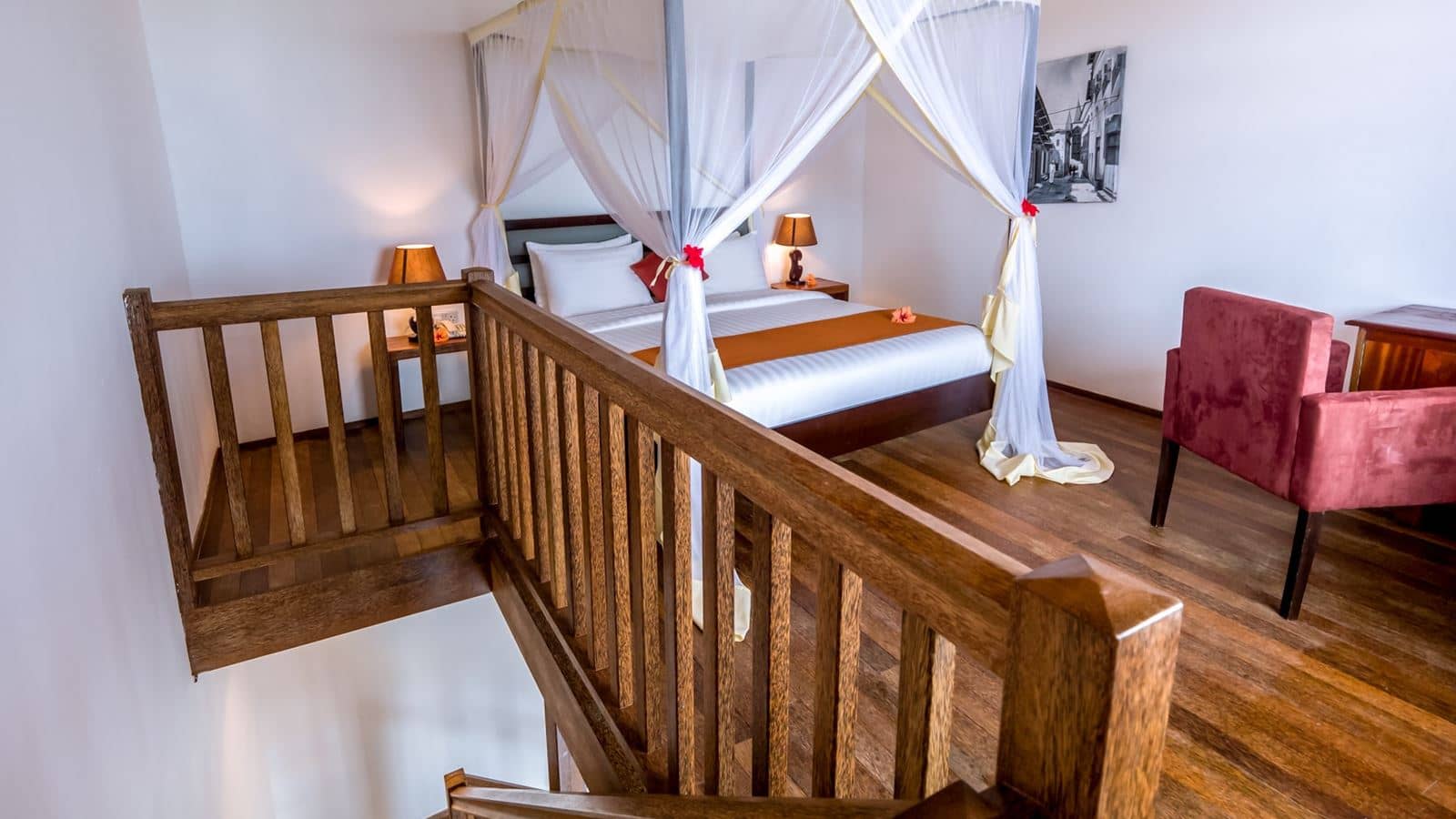 rooms-deluxe-ocean-suite