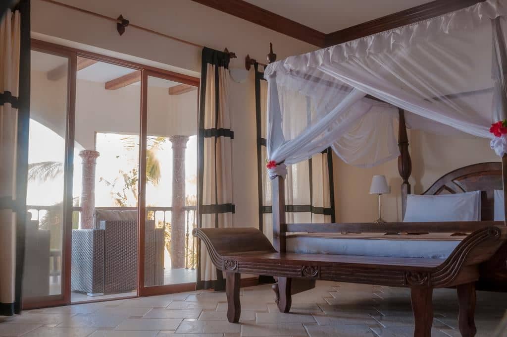 rooms-salme-sea-view-room