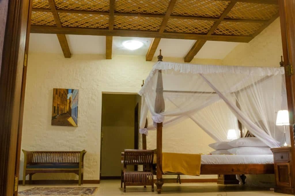 rooms-salme-sea-view-room-with-verandah
