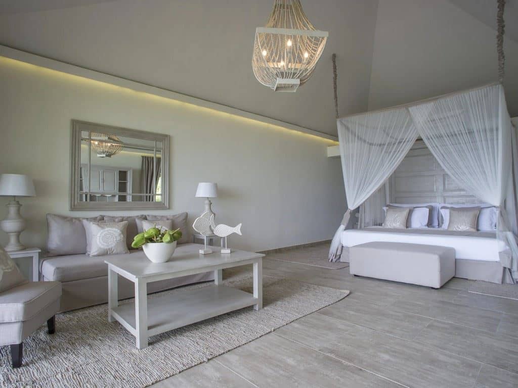 rooms-bungalow-beach-front