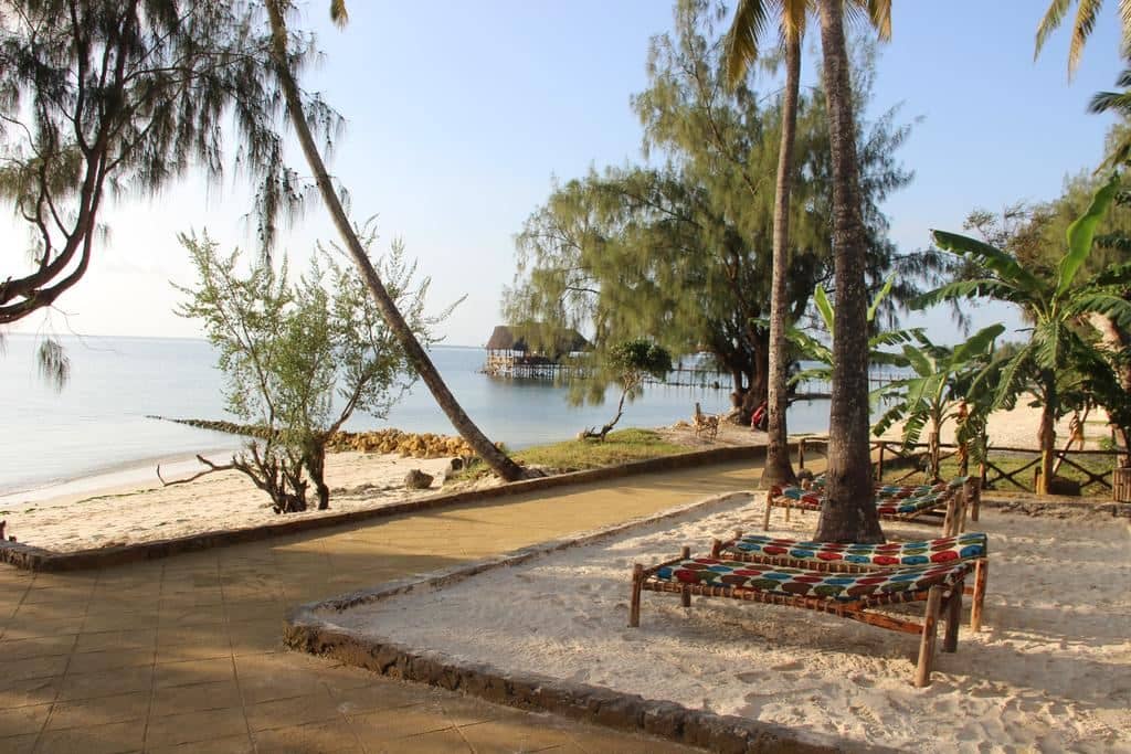 beach-main-building