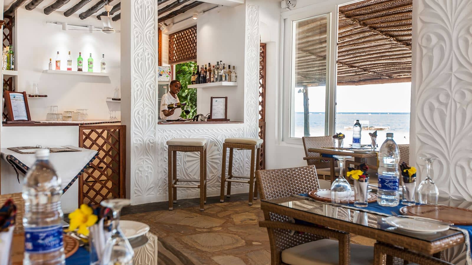 restaurants-restaurants