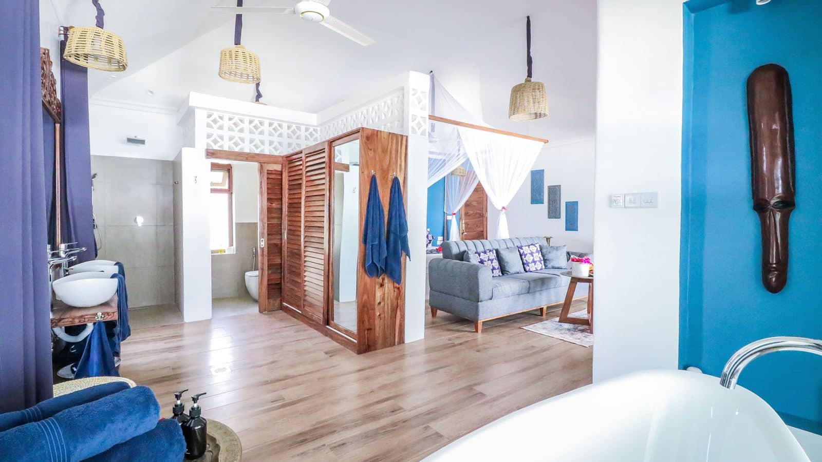 rooms-luxury-suite