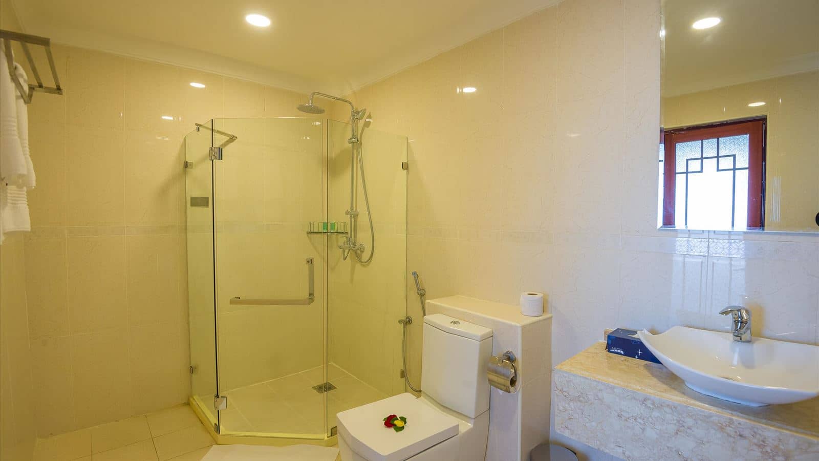 rooms-double-single-use-ocean-front-two-bedrooms