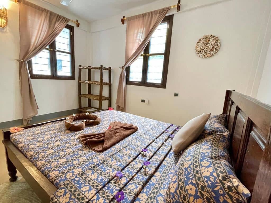 rooms-standard-double-or-twin