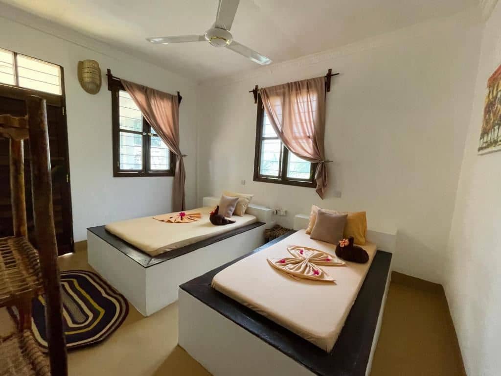rooms-standard-double-or-twin