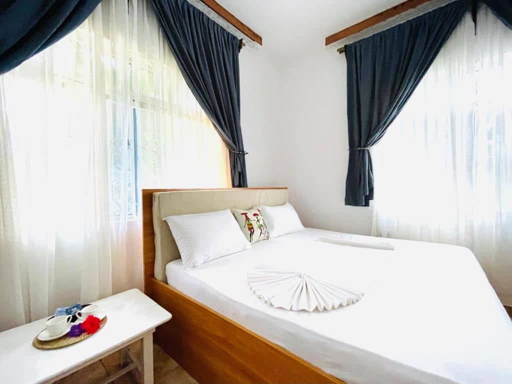 rooms-deluxe-room