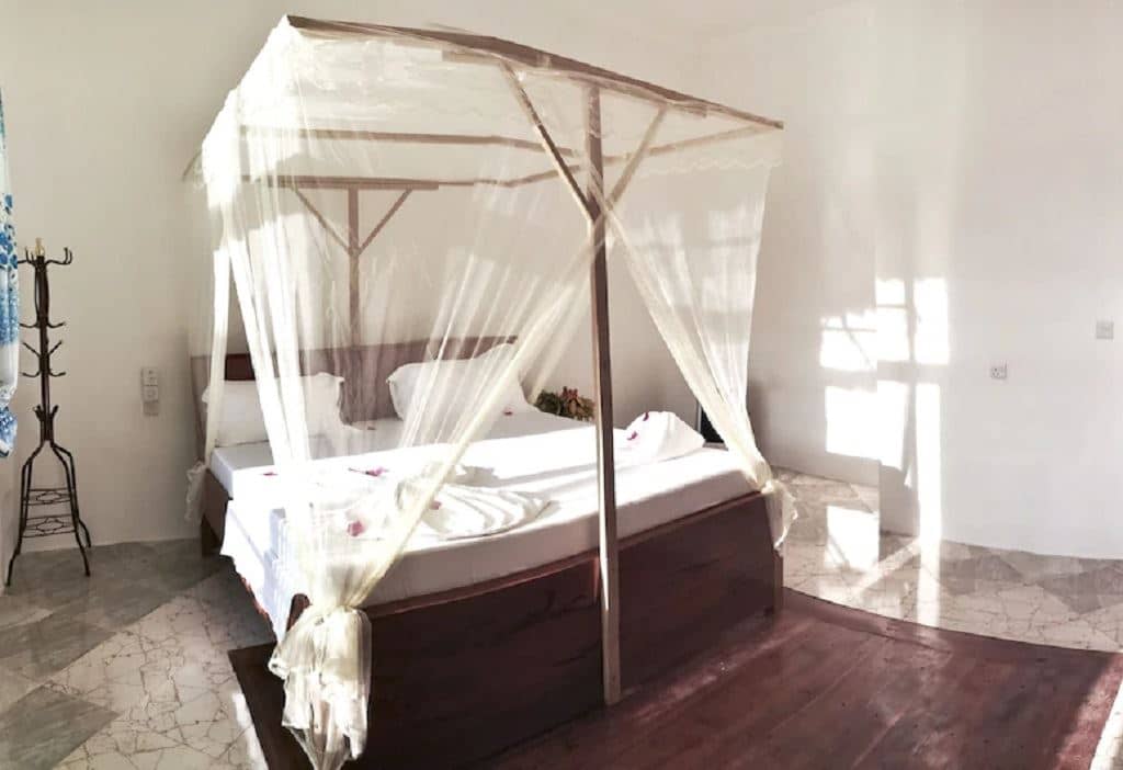 rooms-bungalow-room
